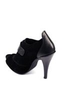 Chick Black Cowhide
