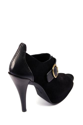 Chick Black Cowhide